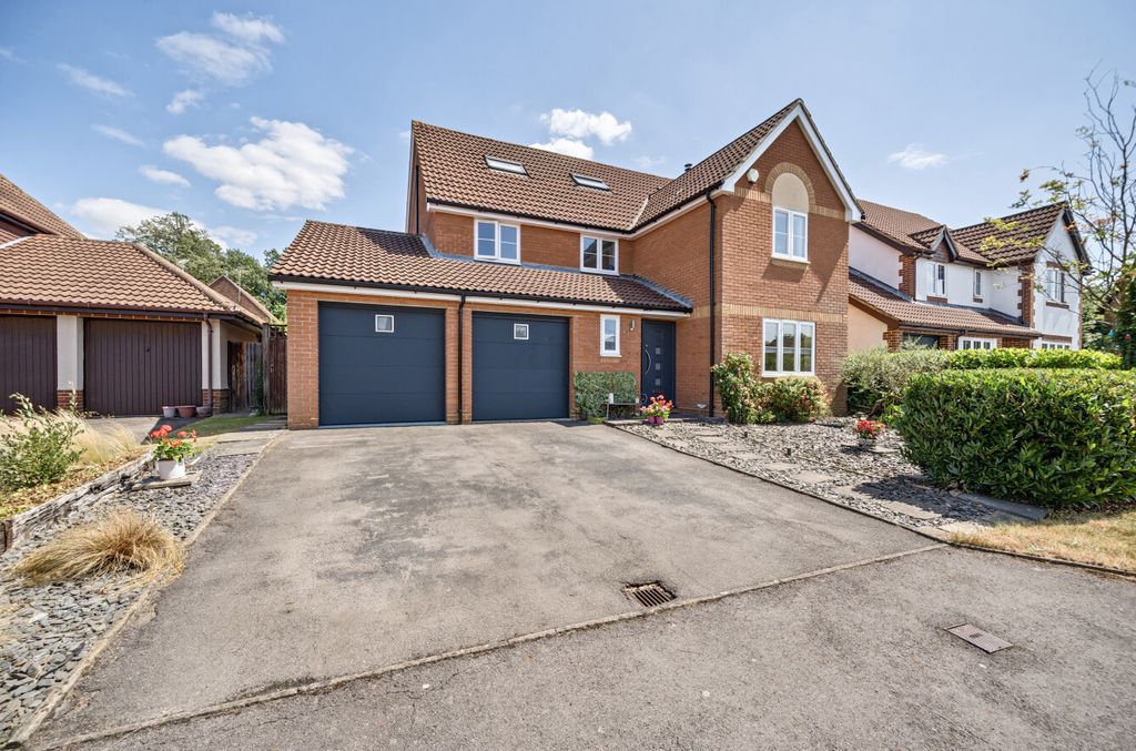 Property photo 1 of 27 1326476-26-687A4d...
