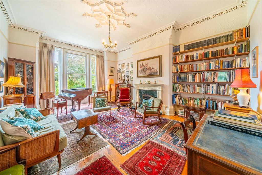 Property photo 3 of 20