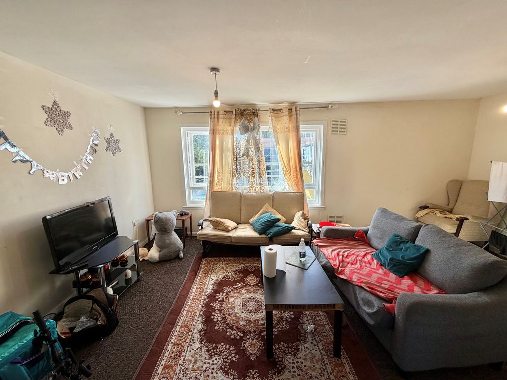 Property photo 1 of 8 Image