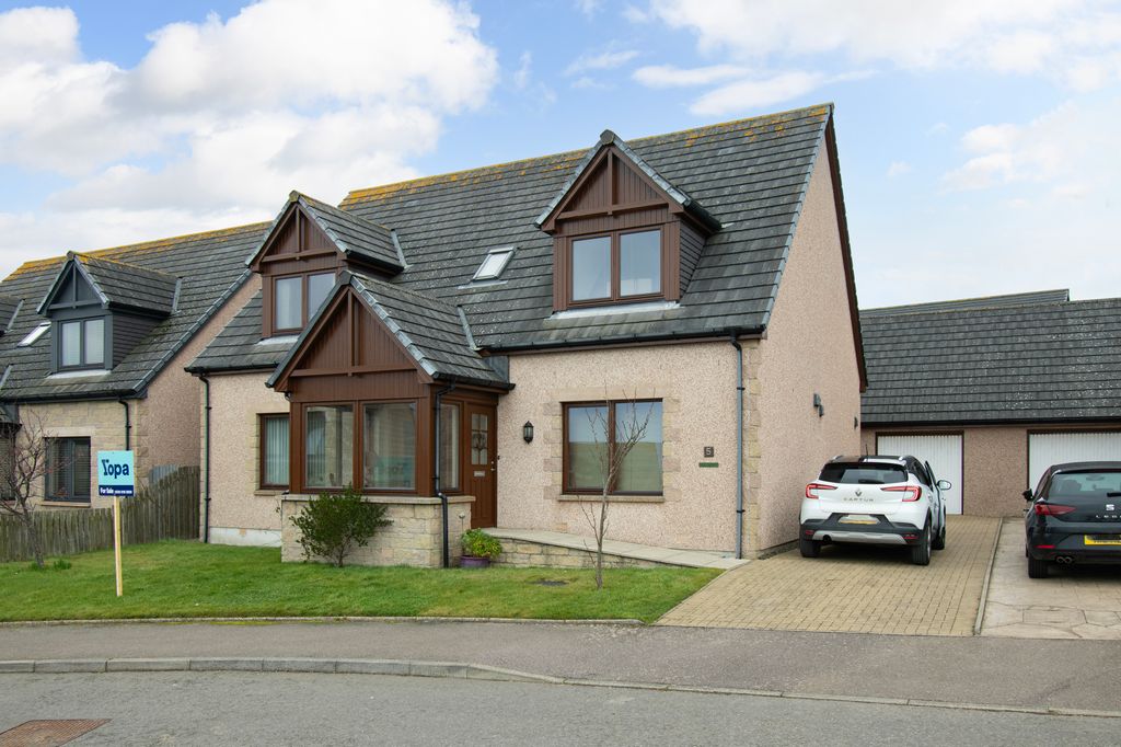 Property photo 1 of 33 Front Exterior