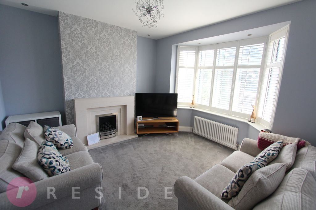 Property photo 2 of 17 Sitting Room
