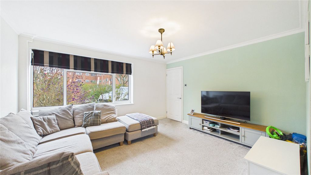 Property photo 2 of 16 Picture 2