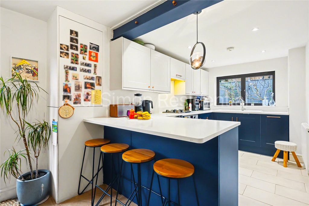 Property photo 3 of 15 Picture No. 07