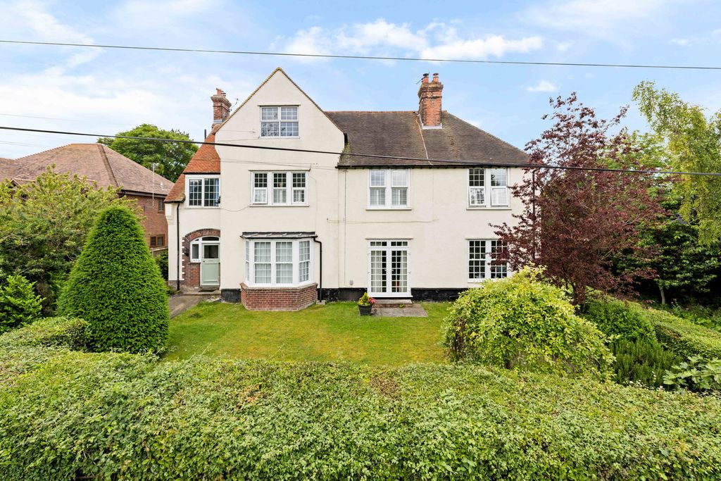 Property photo 1 of 13