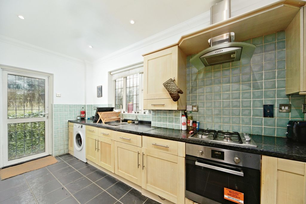 Property photo 3 of 17 Photography