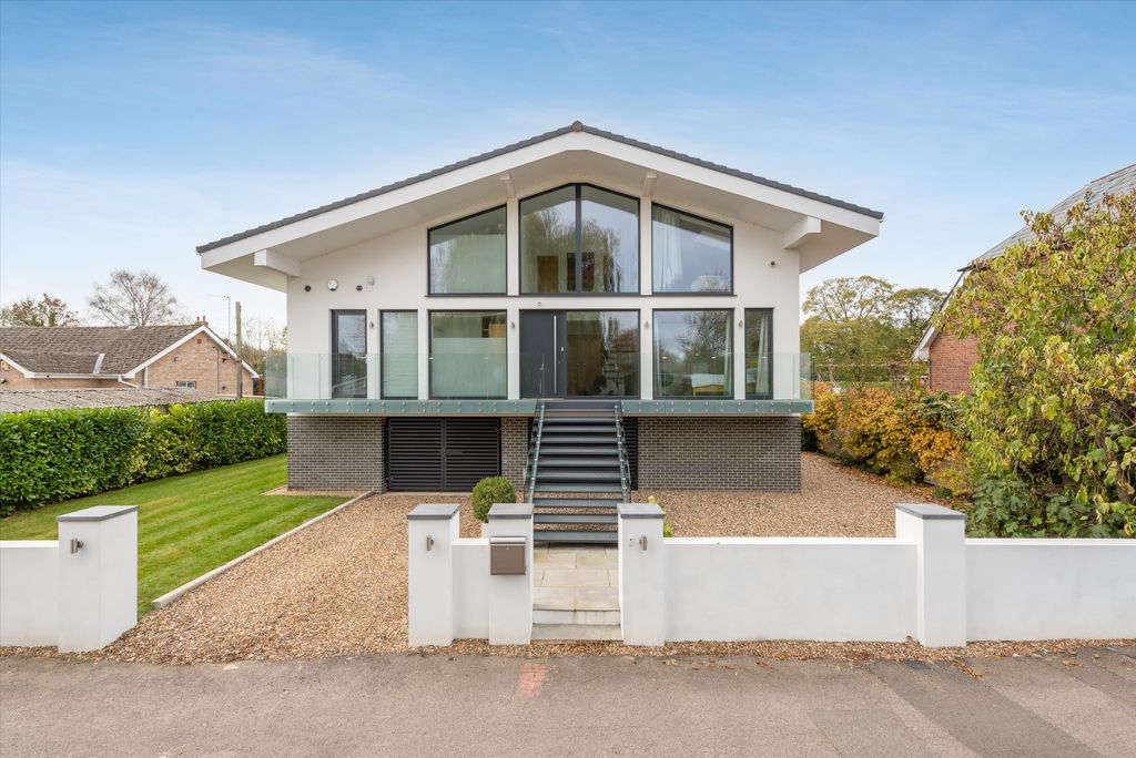 Property photo 2 of 24 Image