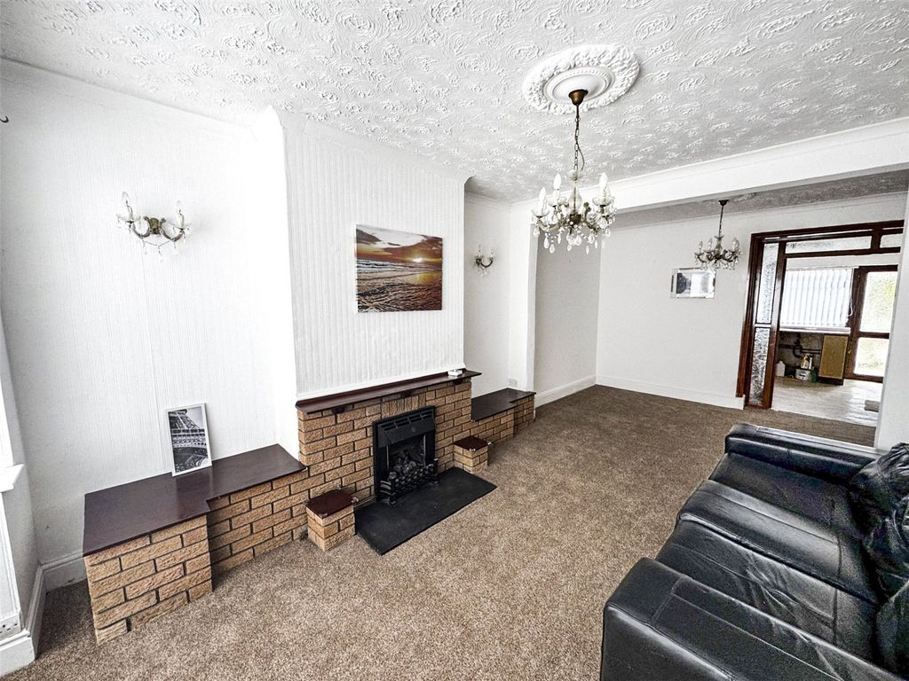 Property photo 2 of 10 Picture No. 11