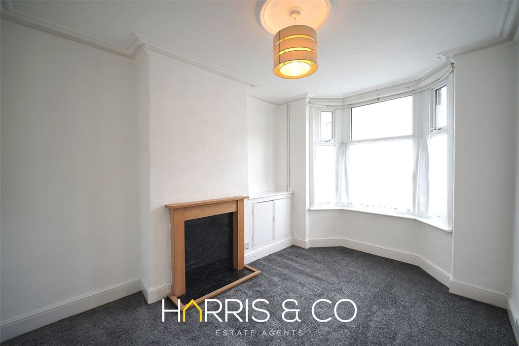 Property photo 3 of 14 Picture No. 02