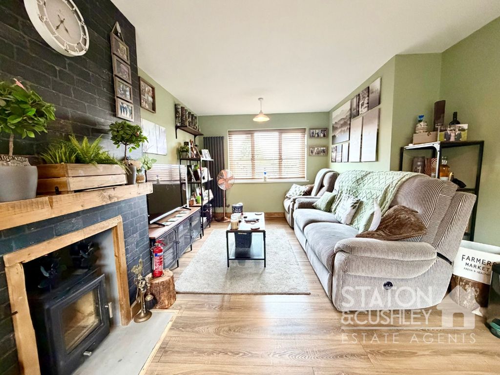 Property photo 2 of 35