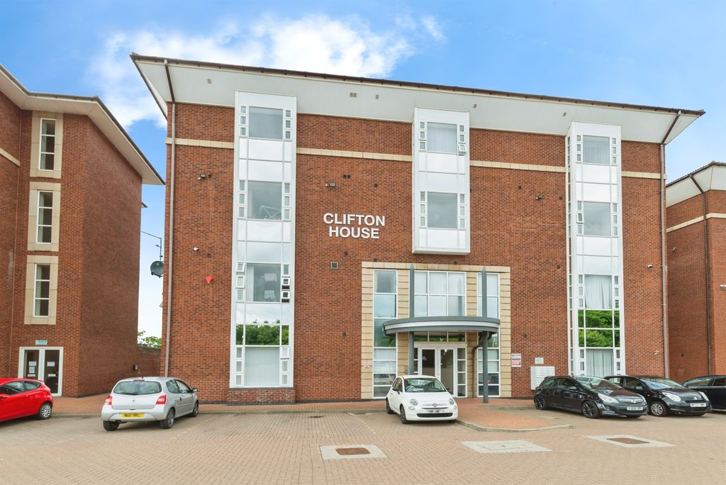 Property photo 1 of 4