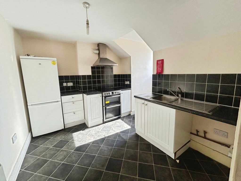 Property photo 2 of 5 Pelham B Kitchen