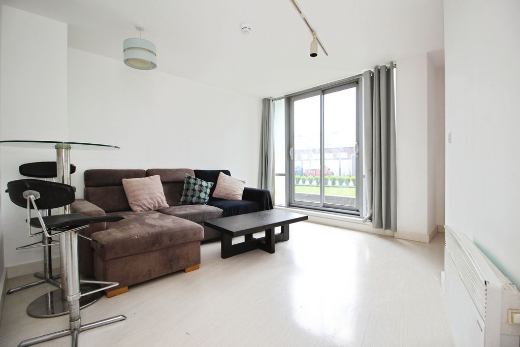 Property photo 1 of 10 Pbox-Img.Jpg