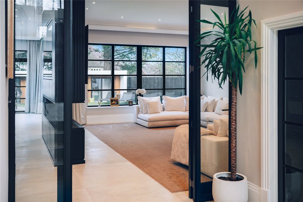 Property photo 3 of 58 Picture No. 34