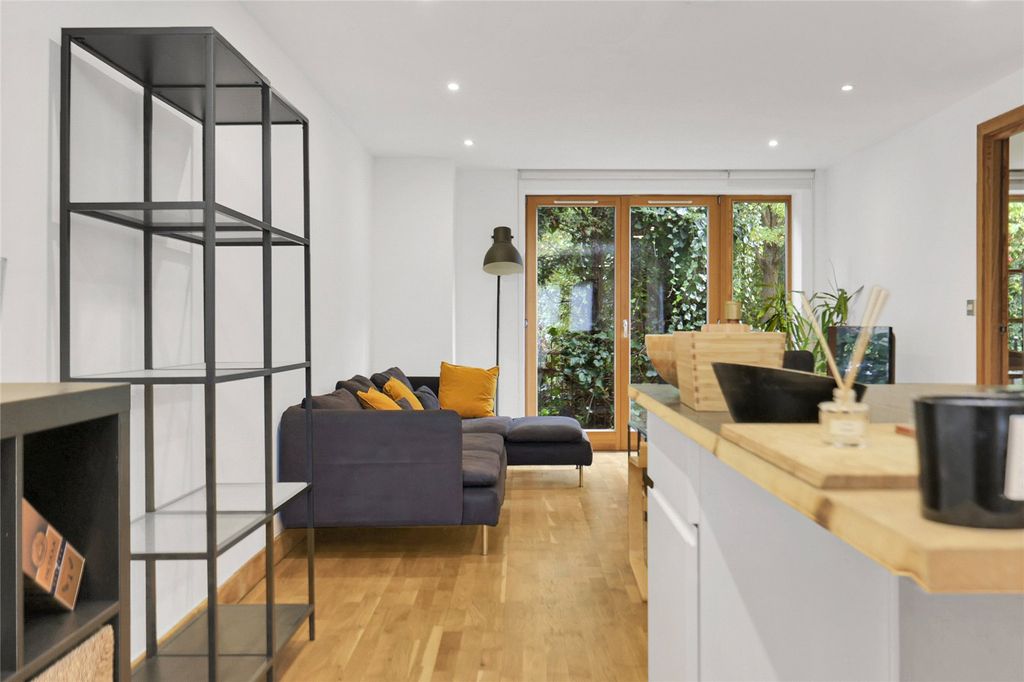 Property photo 3 of 47 Picture No. 64