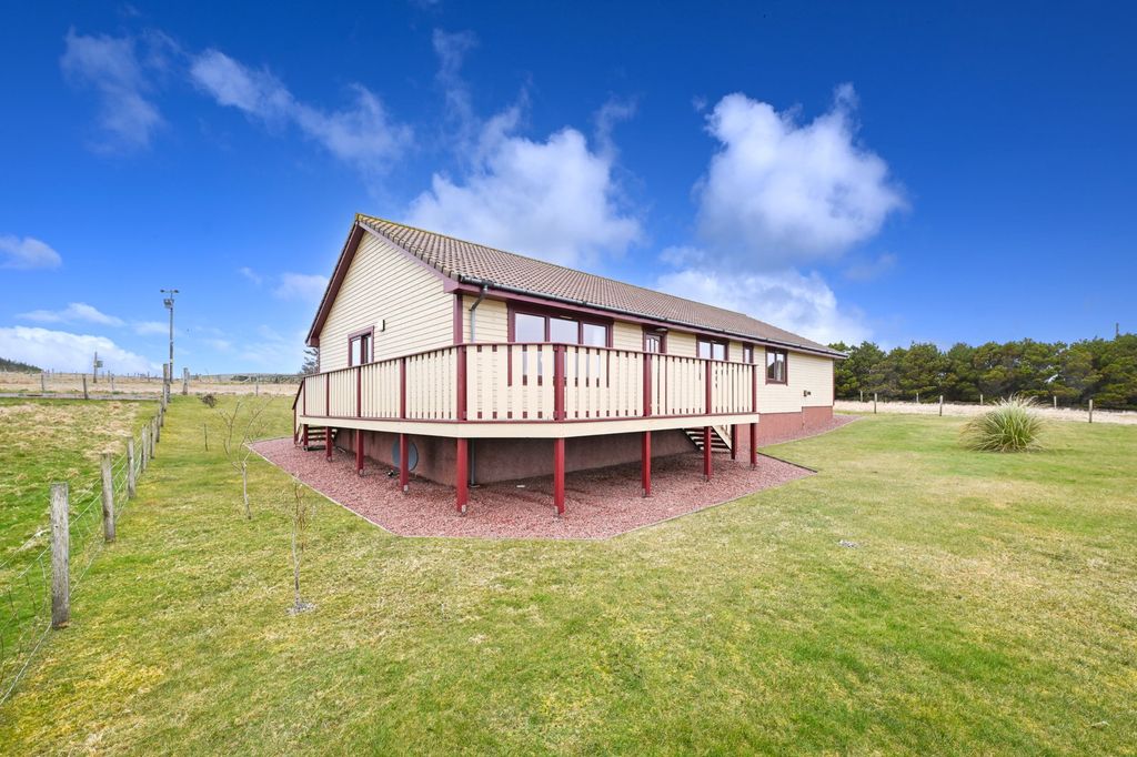 Property photo 2 of 44