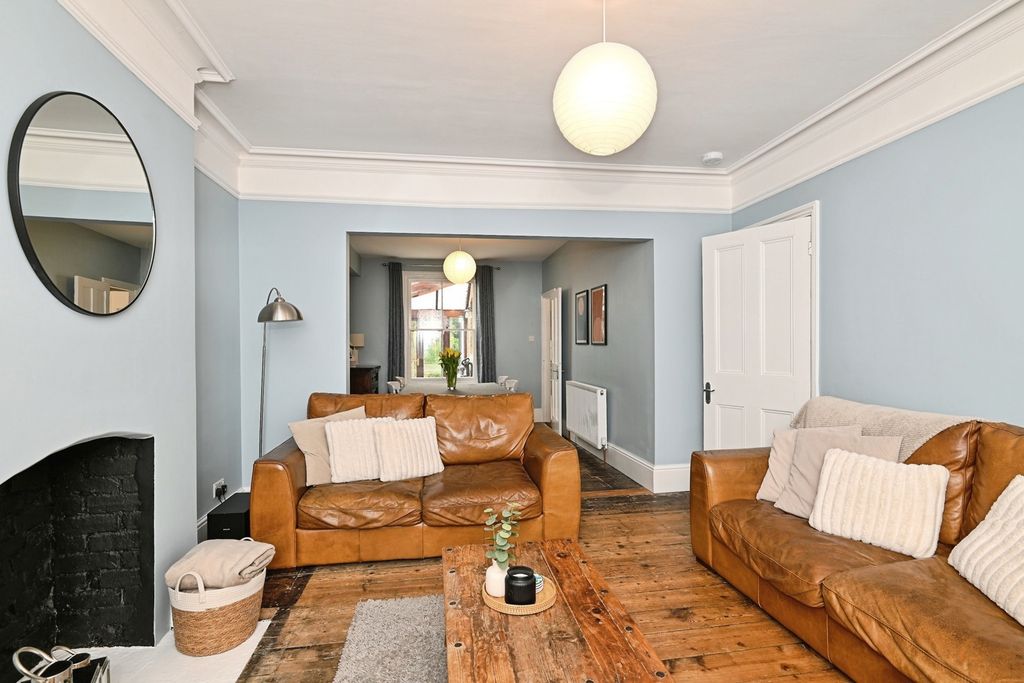 Property photo 2 of 19 Pbox-Img.Jpg