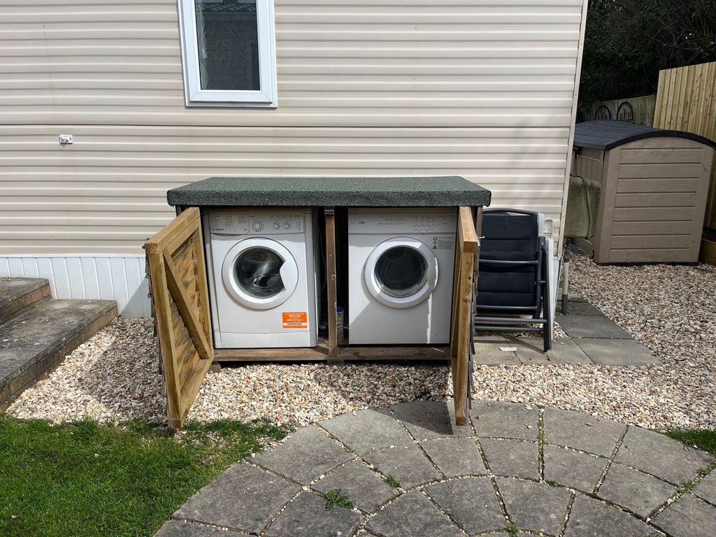Property photo 2 of 22