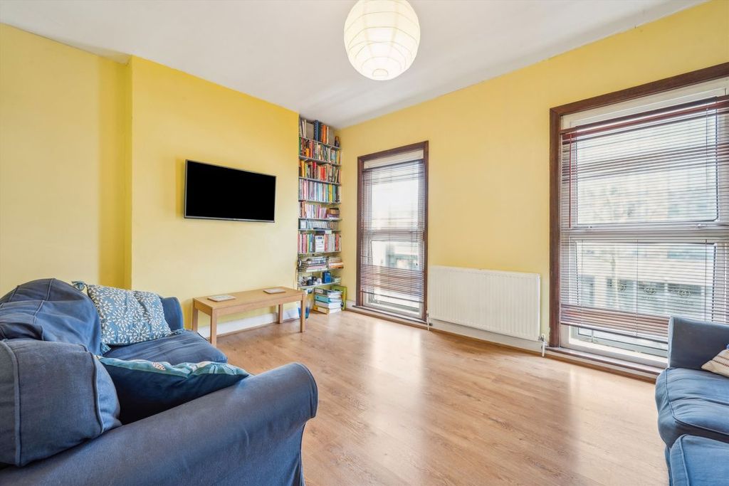 Property photo 1 of 7