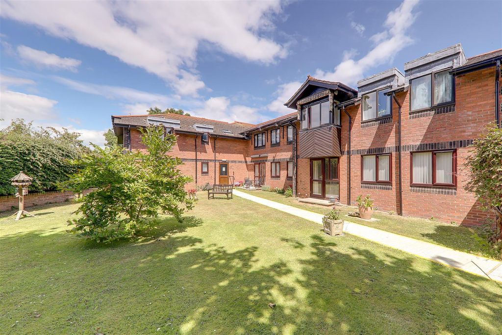 Property photo 1 of 14 4Tmtrrwe6Uw7Rpk9H9Nfiw.Jpg
