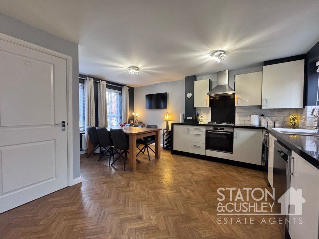 Property photo 3 of 33