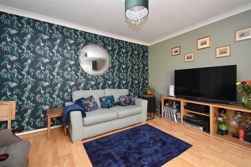 Additional image 5 of 4 bed detached bungalow for saleMoscow Road, Hastings TN35