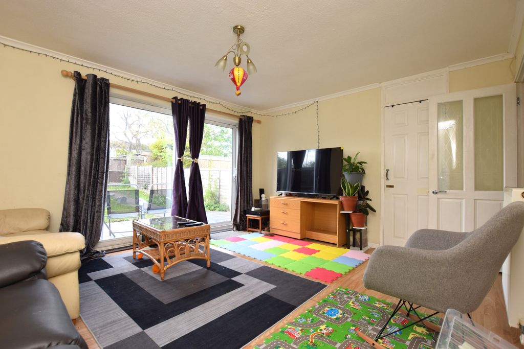 Property photo 3 of 7