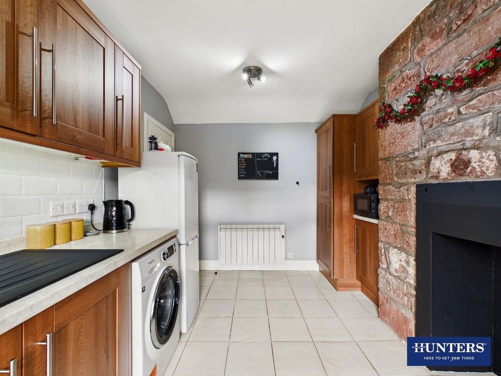 Property photo 2 of 14 Kitchen