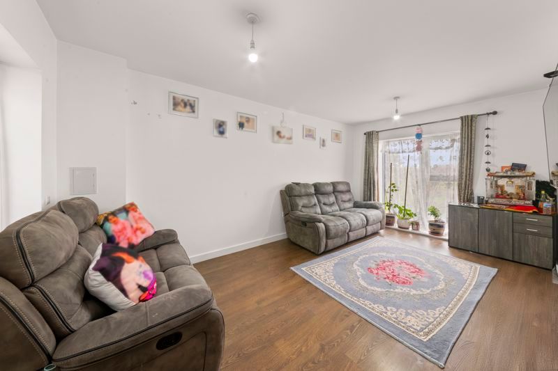 Property photo 3 of 16 Photo 11