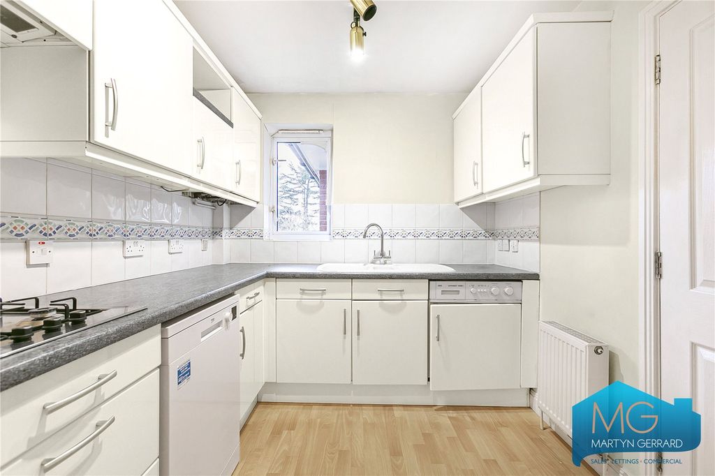 Property photo 2 of 21 Picture No. 30