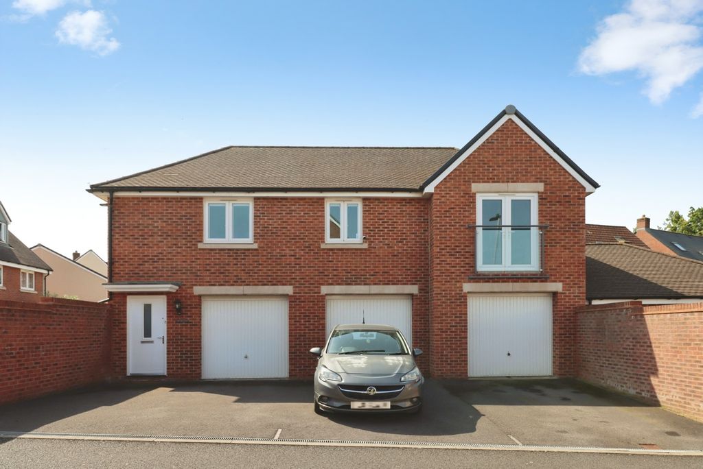 Property photo 2 of 16 Pbox-Img.Jpg
