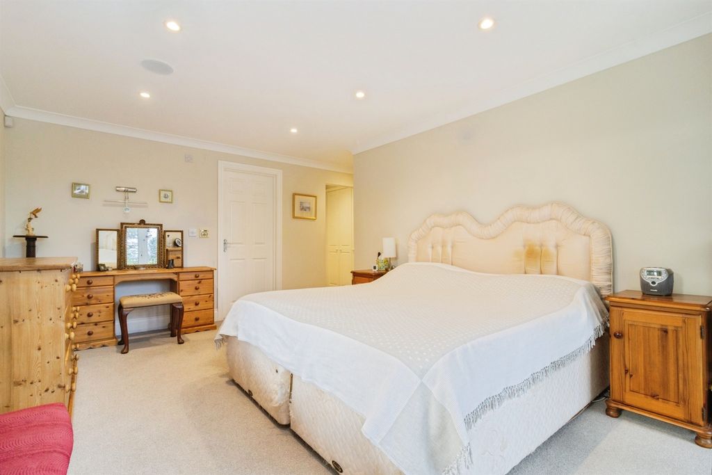 Additional image 15 of 4 bed detached house for salePetroc Drive, Newton Abbot TQ12
