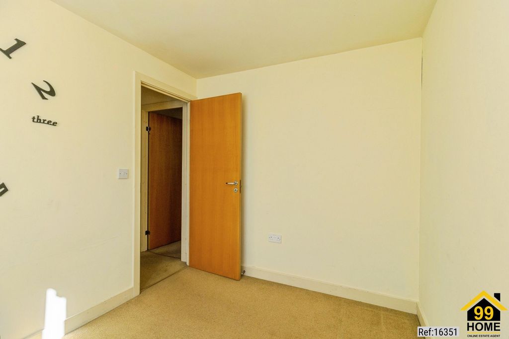 Property photo 3 of 20 Photo 2