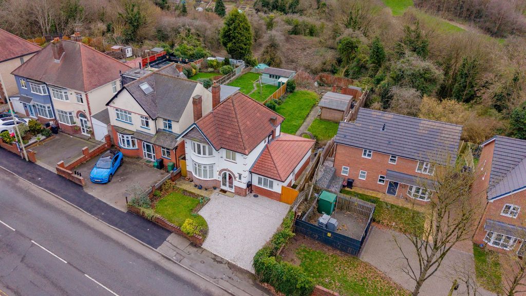 Property photo 2 of 48