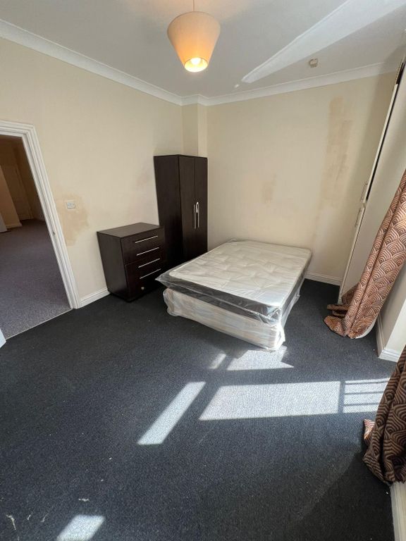 Property photo 3 of 4