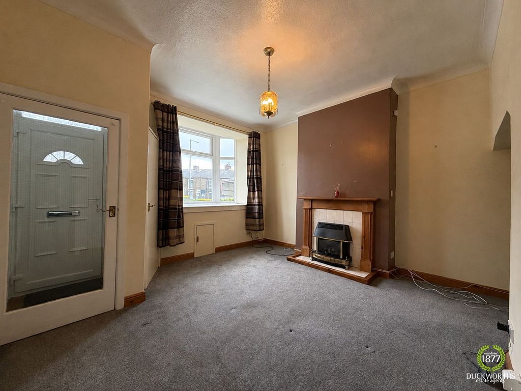 Property photo 3 of 8