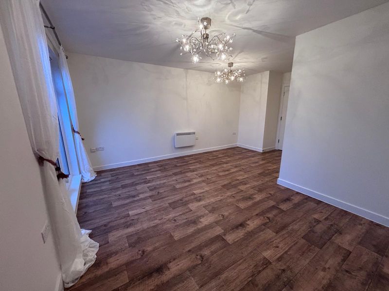 Property photo 3 of 11 Lounge/Dining Room