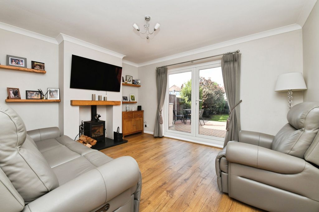 Property photo 1 of 20