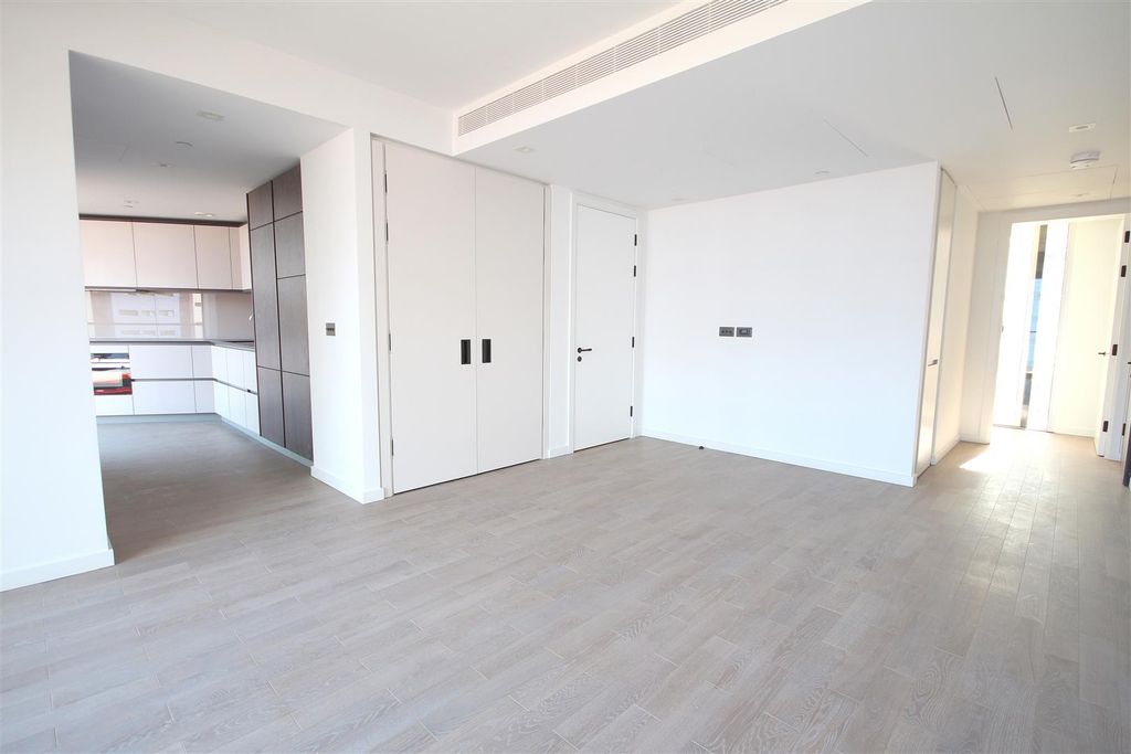 Property photo 3 of 8 Img_662_5_Original.Jpg