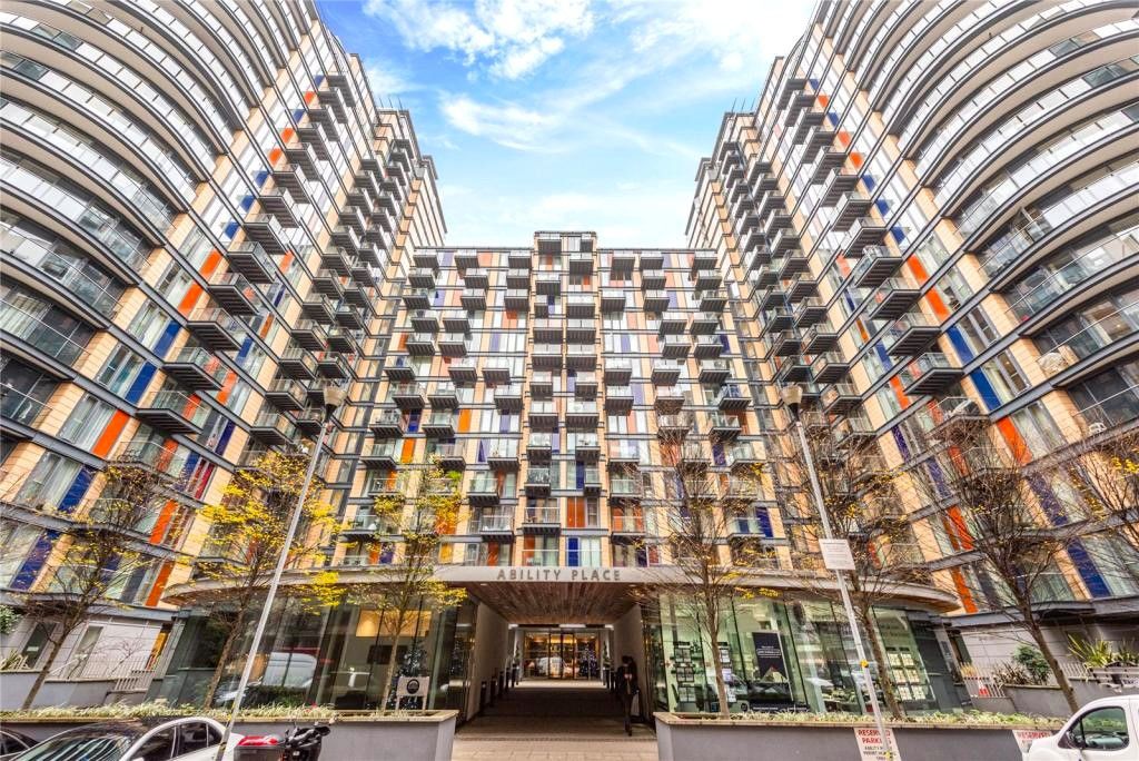 Property photo 1 of 12