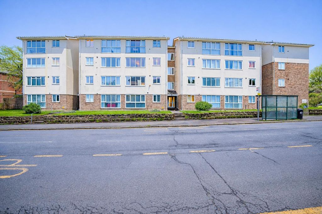 Property photo 1 of 13 7A105A2E-8B89-4E10-8923-072Fe05499F2.Png