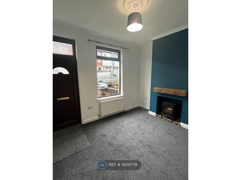 Property photo 1 of 20 Front Living Room 1