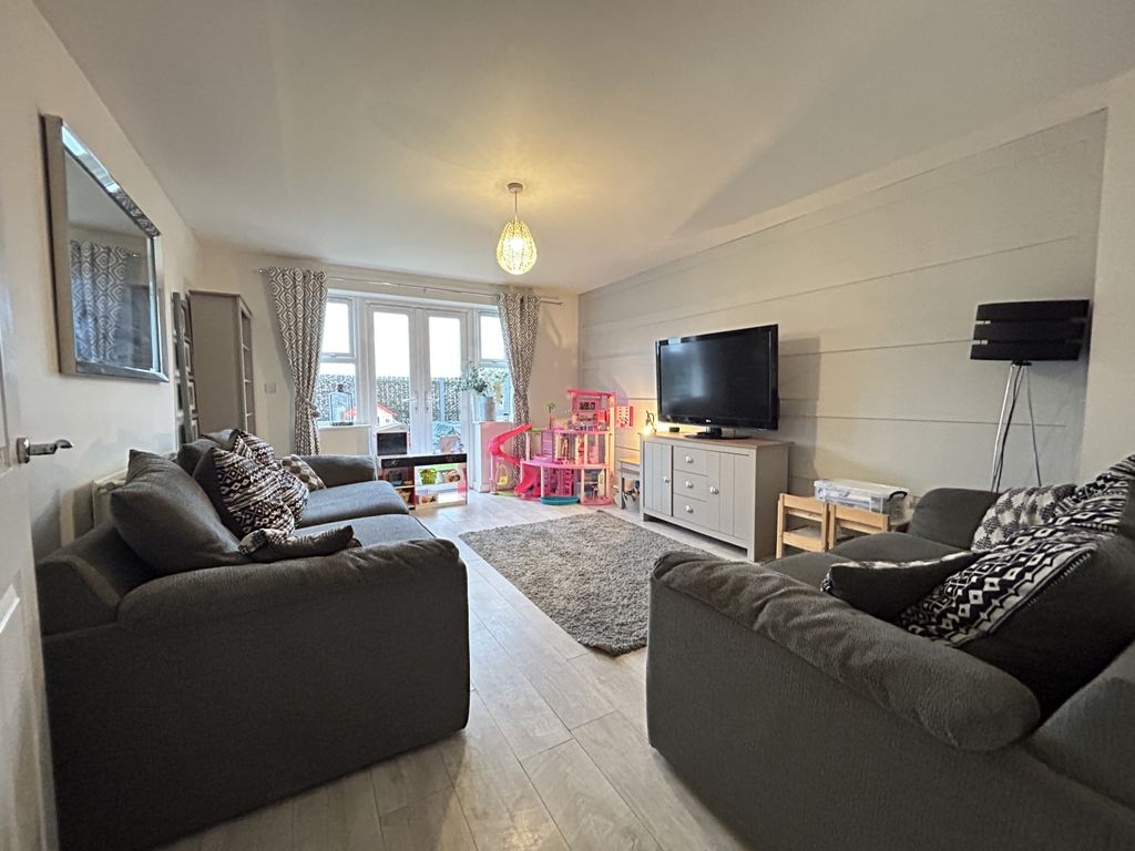 Property photo 2 of 16 Img_3558