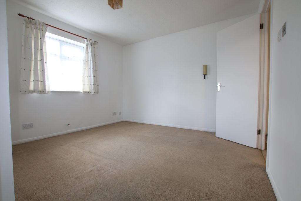 Property photo 3 of 5 Img_9952