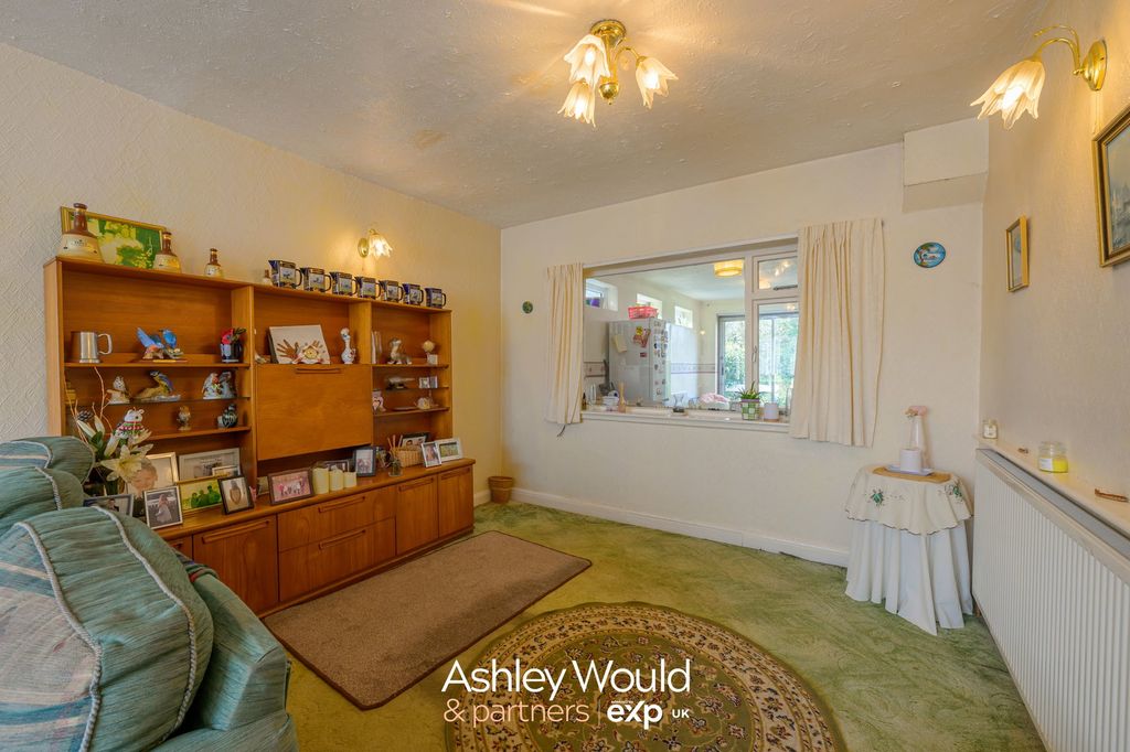 Property photo 3 of 15