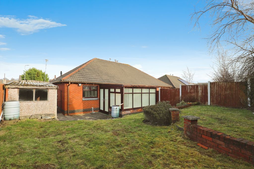 Property photo 2 of 15