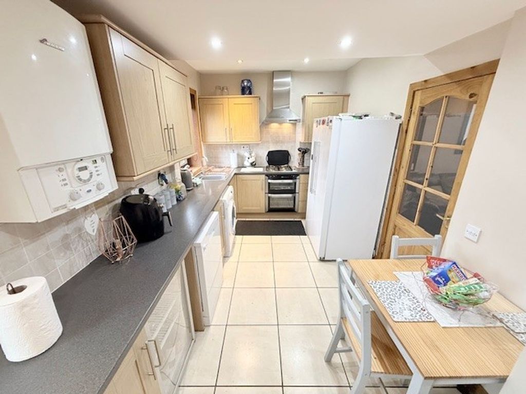 Property photo 3 of 22