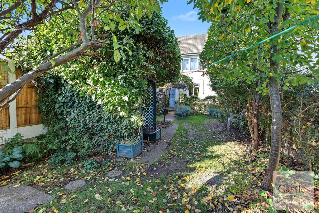 Property photo 2 of 23 Rear Garden