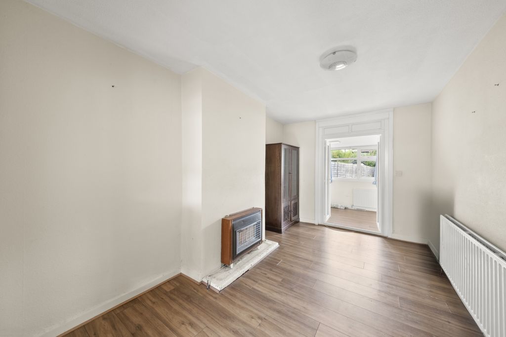 Property photo 3 of 11 Photo 17