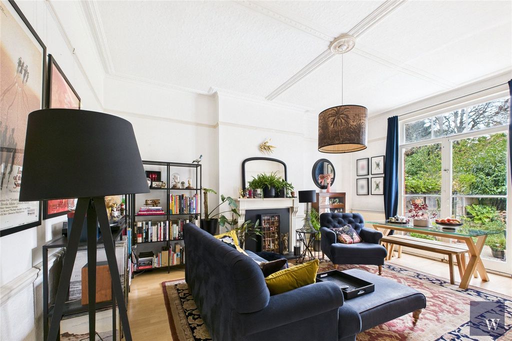 Property photo 1 of 16 Picture No. 02