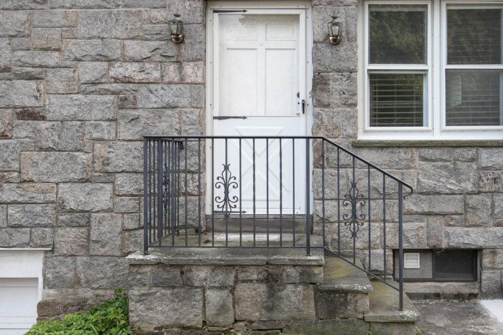 Property photo 2 of 15 <Alttext/>